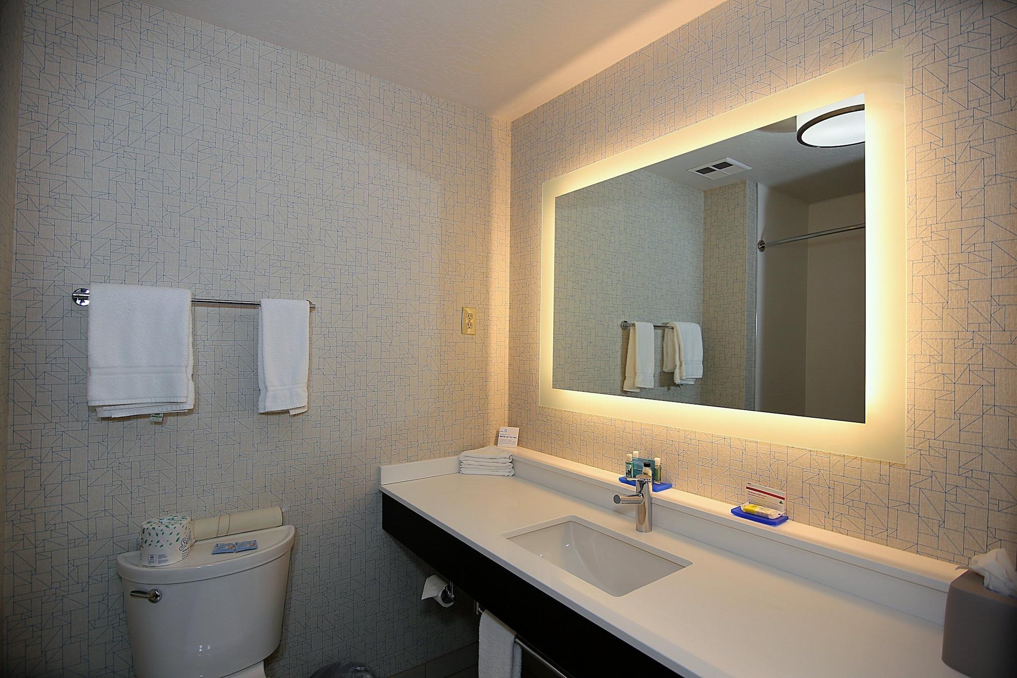 Holiday Inn Express Hotel & Suites Ashland By Ihg Exterior foto
