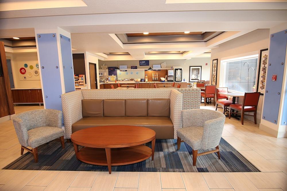 Holiday Inn Express Hotel & Suites Ashland By Ihg Exterior foto