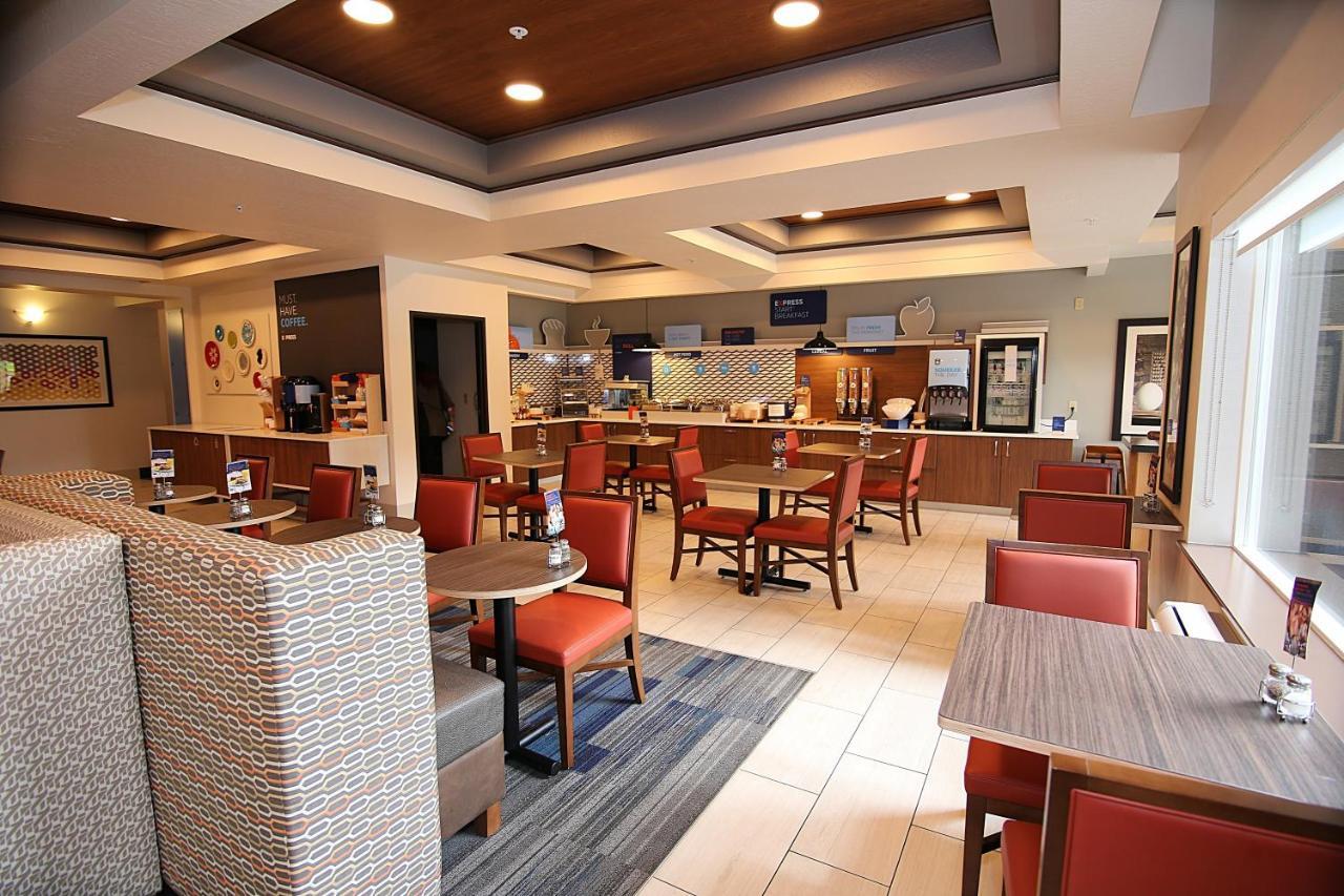 Holiday Inn Express Hotel & Suites Ashland By Ihg Exterior foto