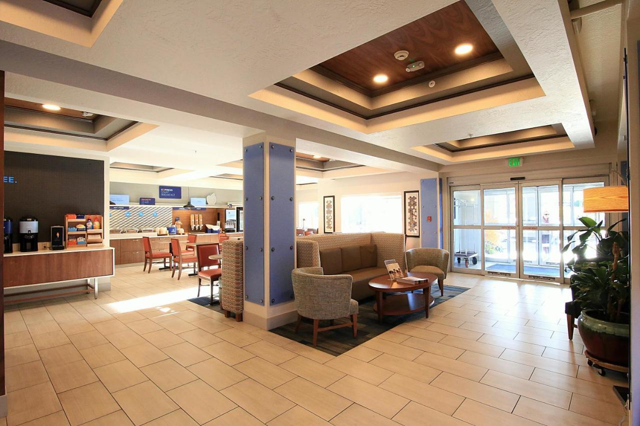 Holiday Inn Express Hotel & Suites Ashland By Ihg Exterior foto